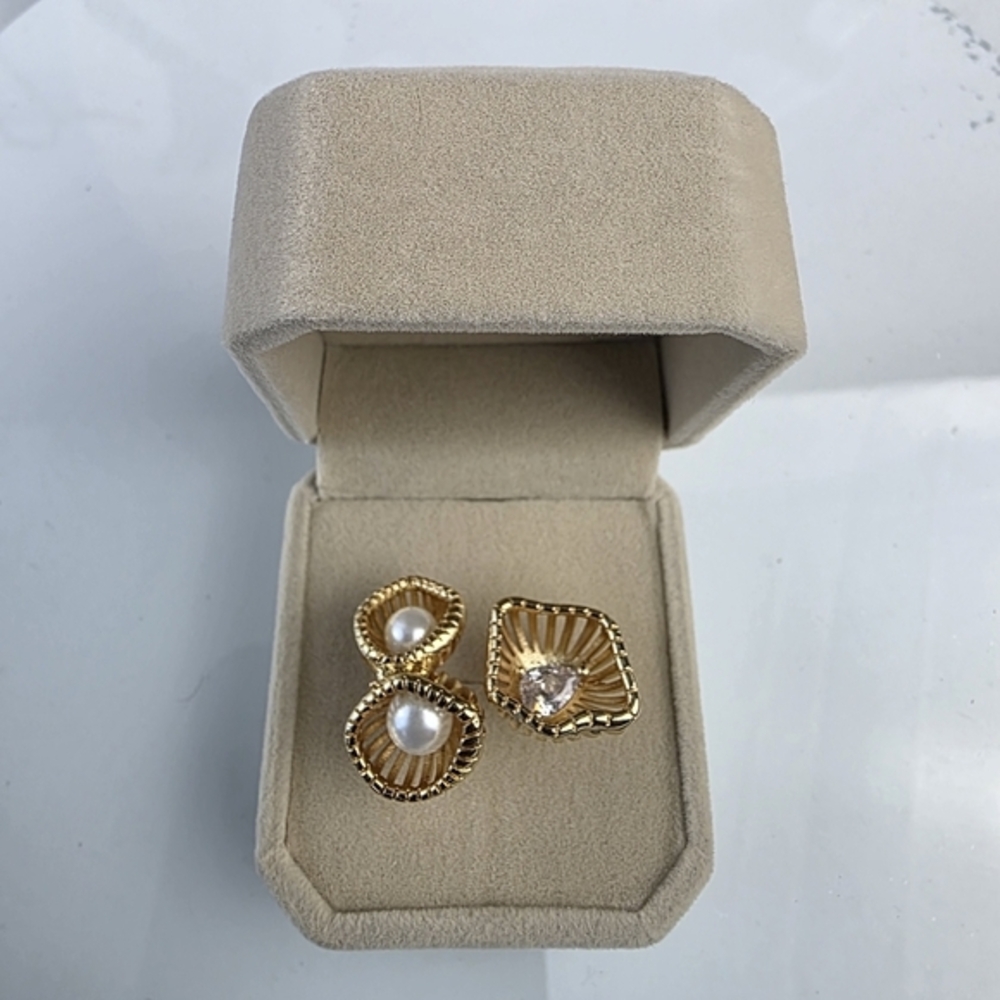 14K Gold Plated‎ Sterling Pearl CZ Ring